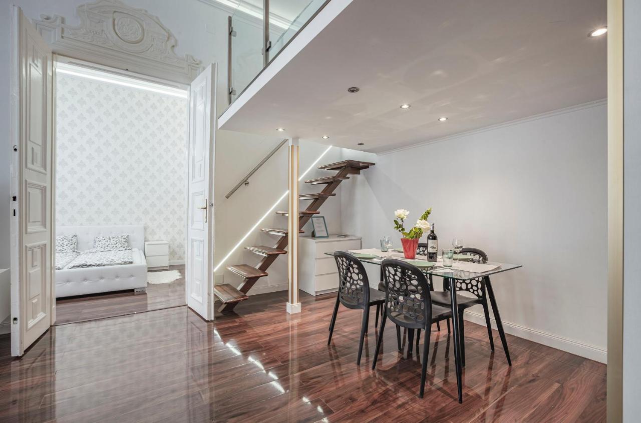 Luxury Art Deco Flat / Big Balcony Appartement Boedapest Buitenkant foto