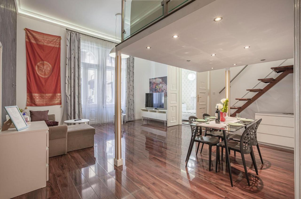 Luxury Art Deco Flat / Big Balcony Appartement Boedapest Buitenkant foto