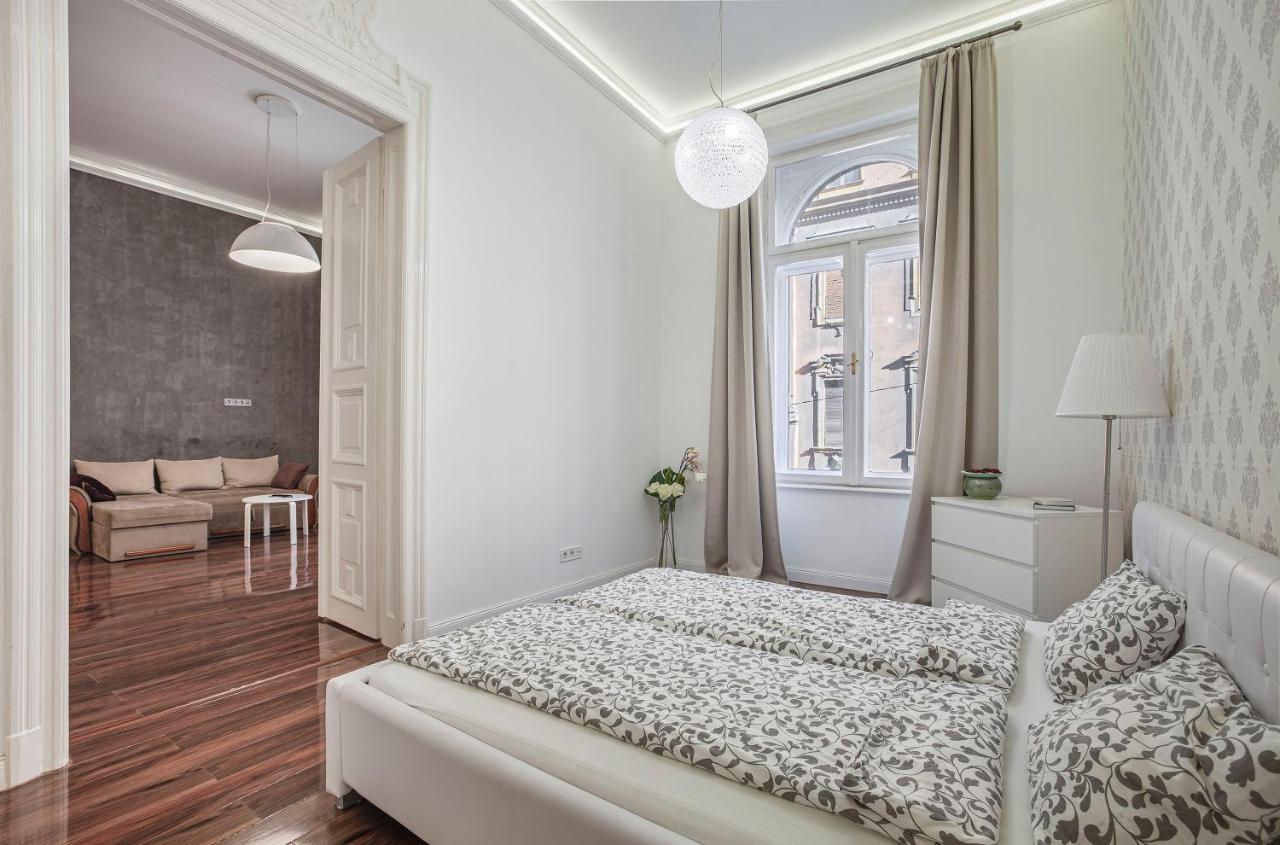 Luxury Art Deco Flat / Big Balcony Appartement Boedapest Buitenkant foto